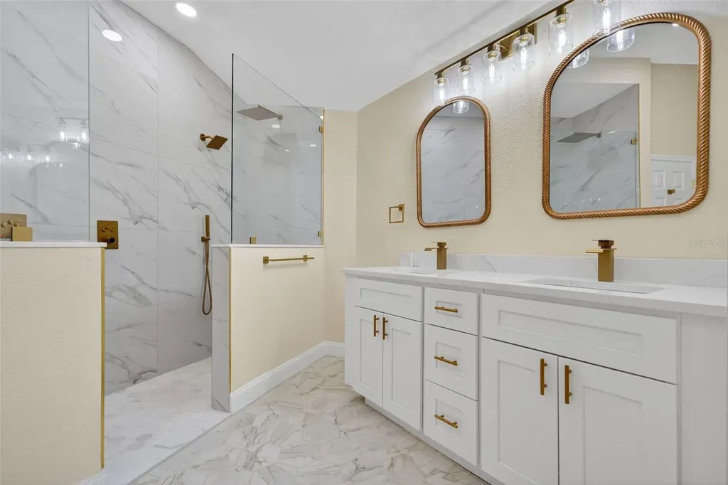 910 Siesta Key Place Sarasota FL 34242
