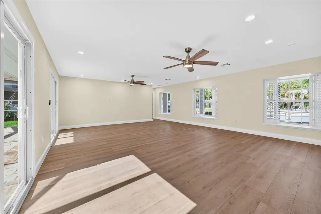 910 Siesta Key Place Sarasota FL 34242