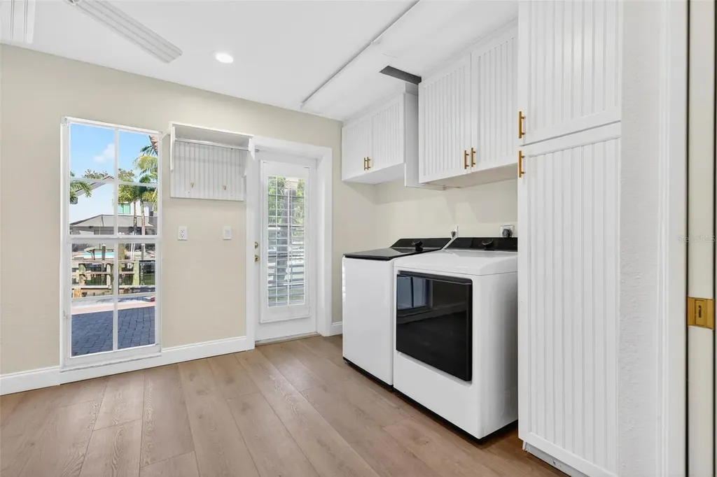 910 Siesta Key Place Sarasota FL 34242