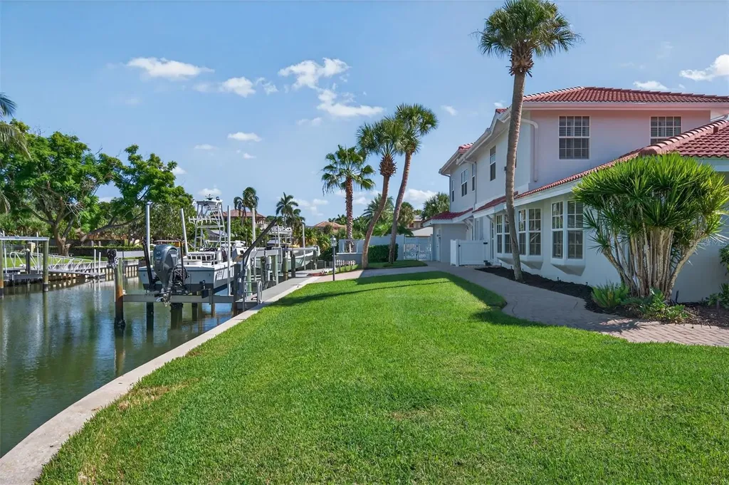 910 Siesta Key Place Sarasota FL 34242
