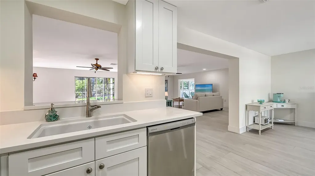 618 Buttonwood Drive Longboat Key FL 34228