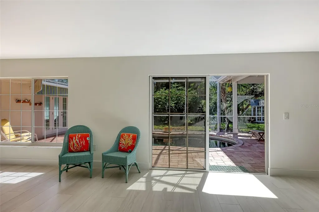 618 Buttonwood Drive Longboat Key FL 34228
