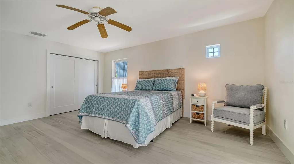 618 Buttonwood Drive Longboat Key FL 34228