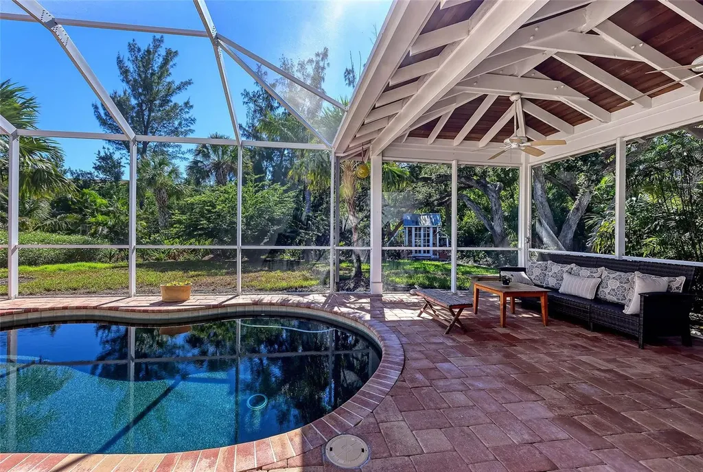618 Buttonwood Drive Longboat Key FL 34228
