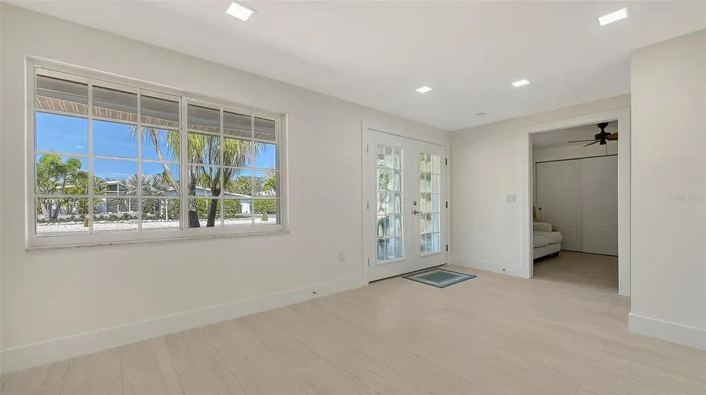 618 Buttonwood Drive Longboat Key FL 34228