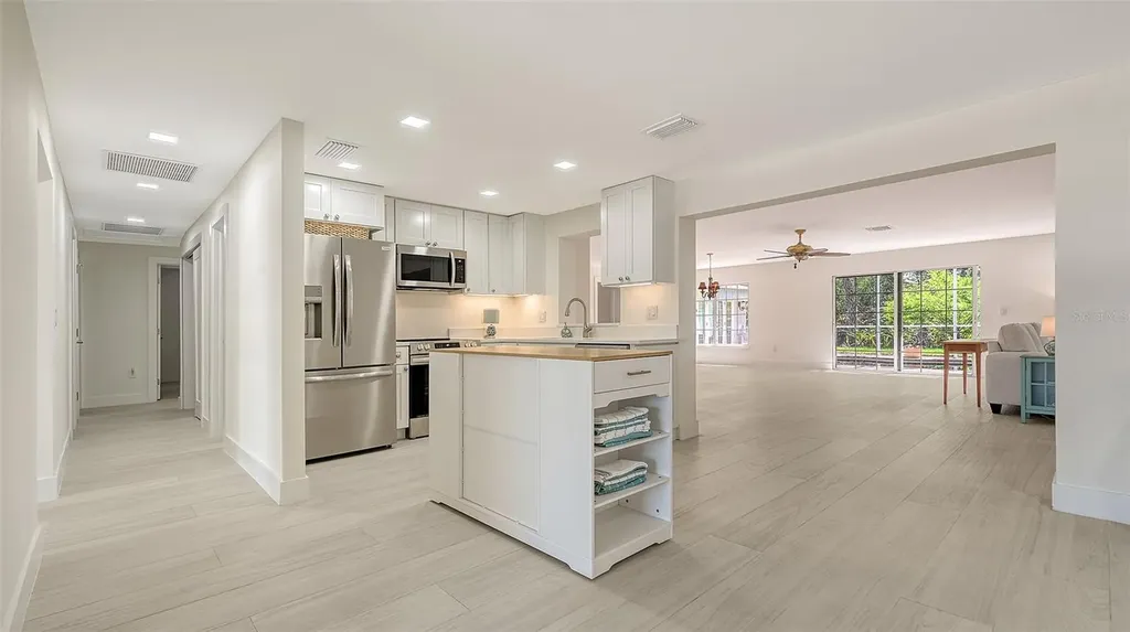 618 Buttonwood Drive Longboat Key FL 34228