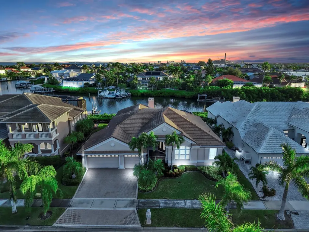 1309 Alhambra Drive Apollo Beach FL 33572