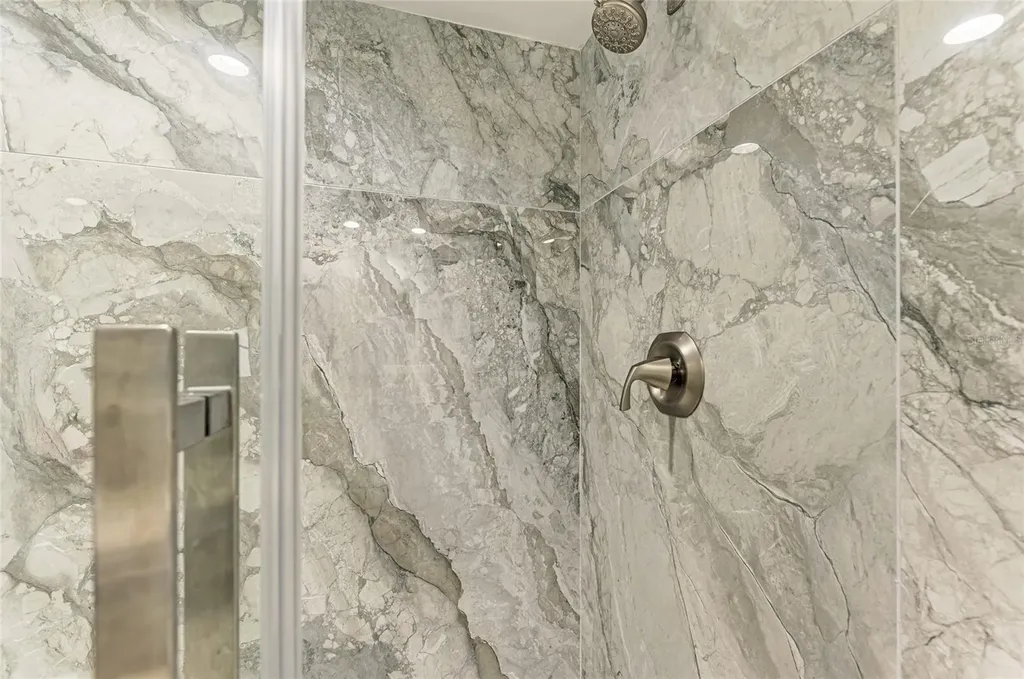 5125 Gulf Of Mexico Drive Longboat Key FL 34228