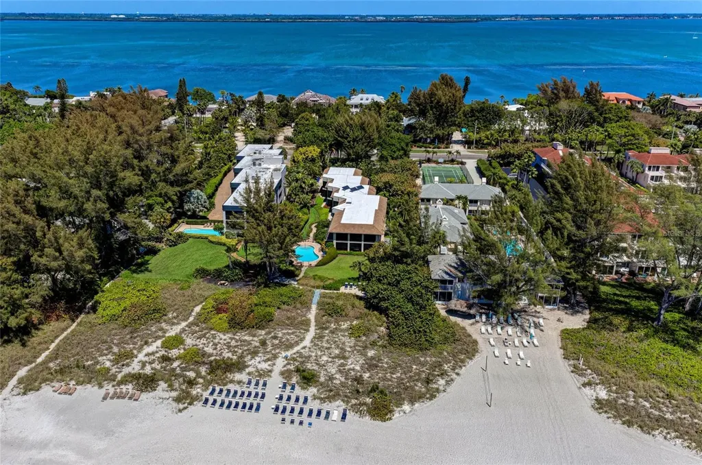 5125 Gulf Of Mexico Drive Longboat Key FL 34228