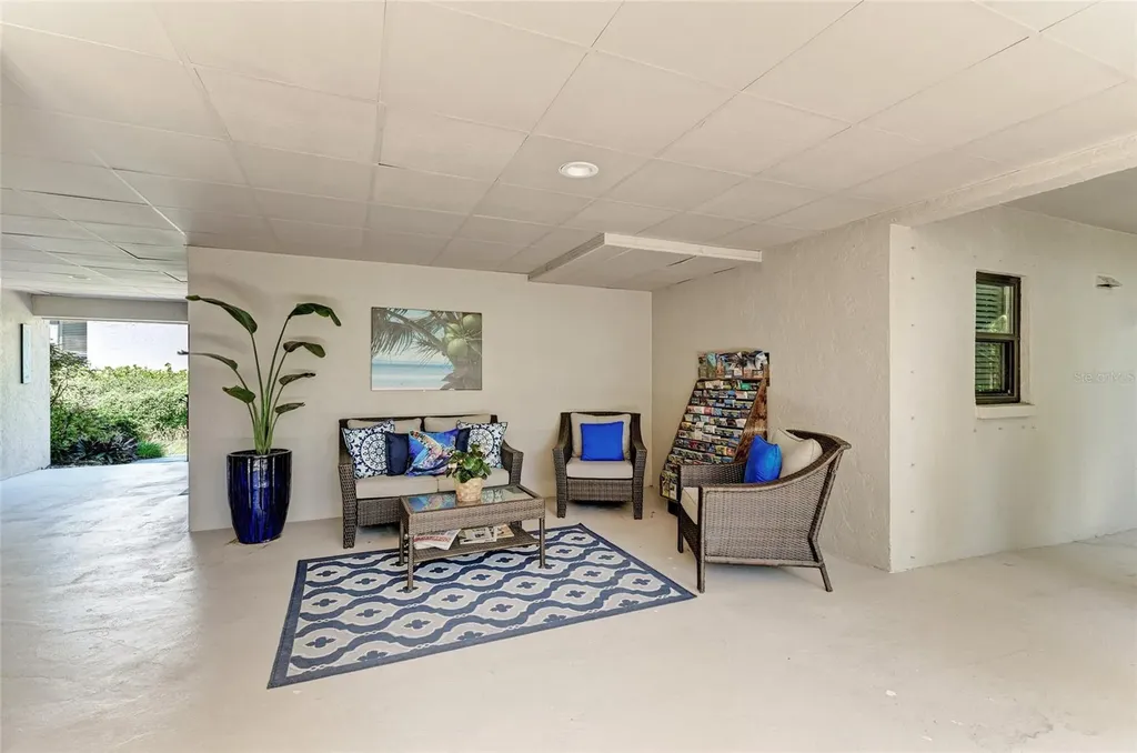 5125 Gulf Of Mexico Drive Longboat Key FL 34228