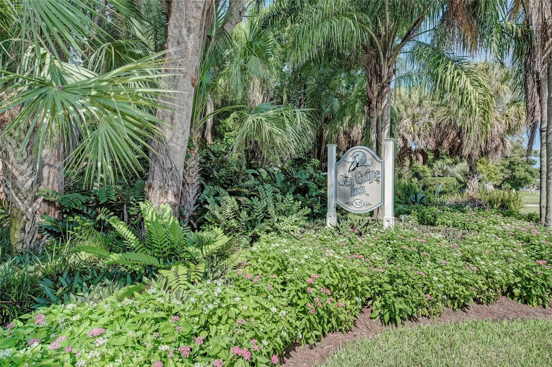 5125 Gulf Of Mexico Drive Longboat Key FL 34228