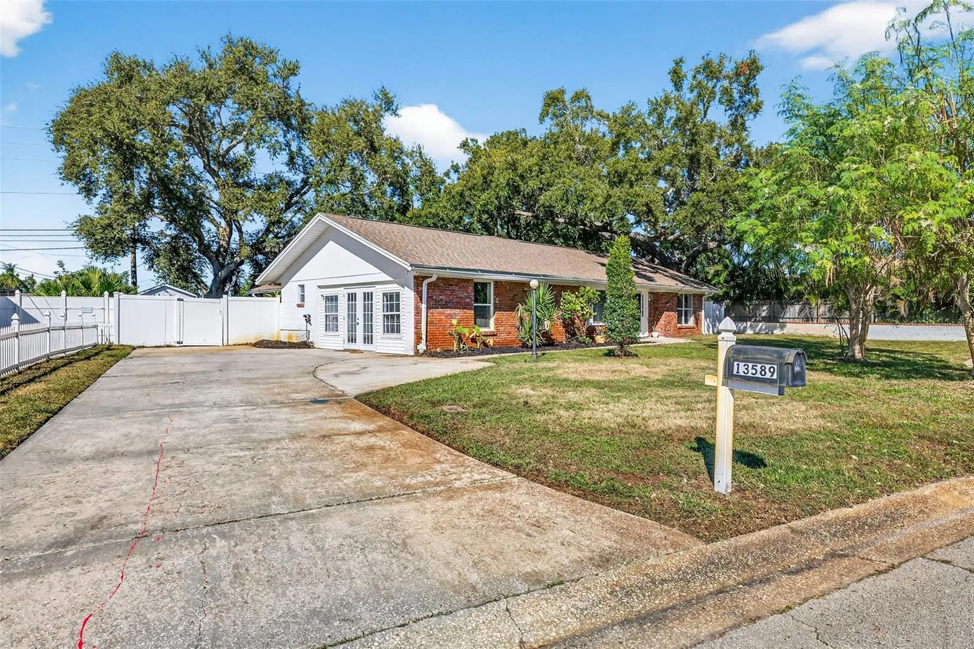 13589 101st Terrace Seminole FL 33776