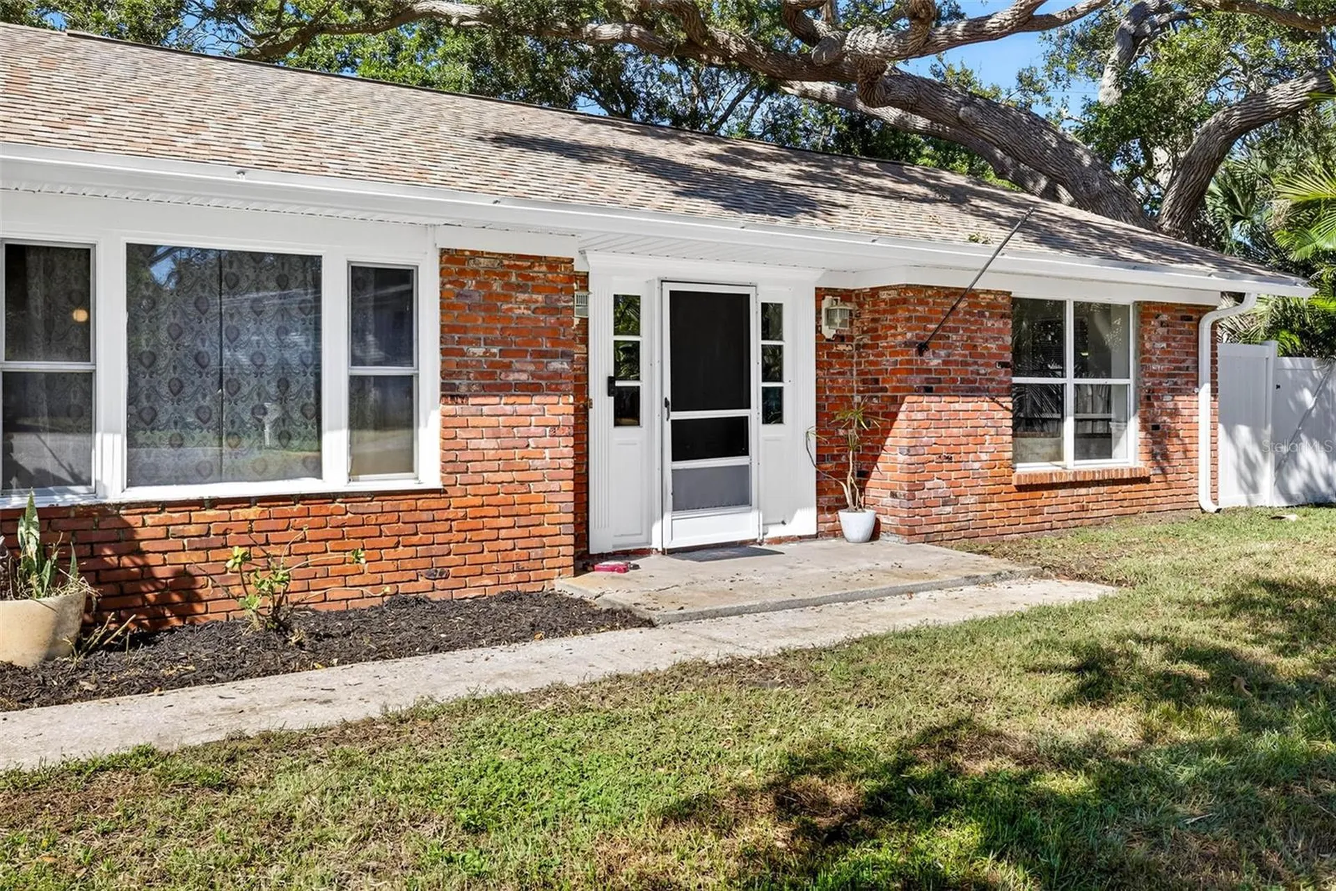 13589 101st Terrace Seminole FL 33776