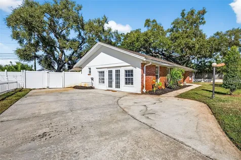 13589 101st Terrace Seminole FL 33776