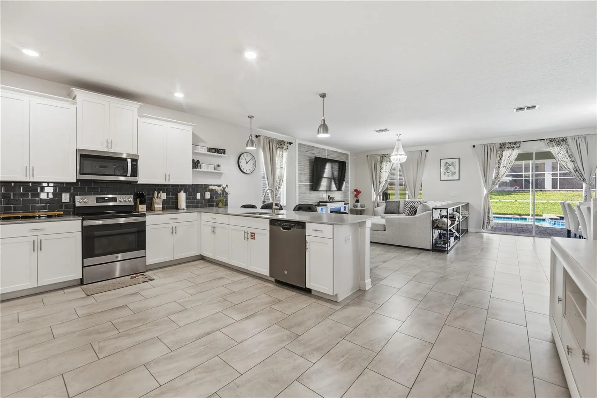 1584 Sandbagger Drive Davenport FL 33896