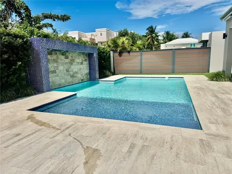 2903 Urb. Ocean Forest Rio Grande PR 00745