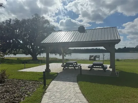 35588 Farmview Road Dade City FL 33525