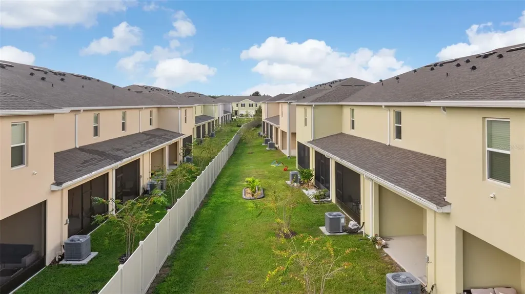 1198 Lido Drive Howey In The Hills FL 34737