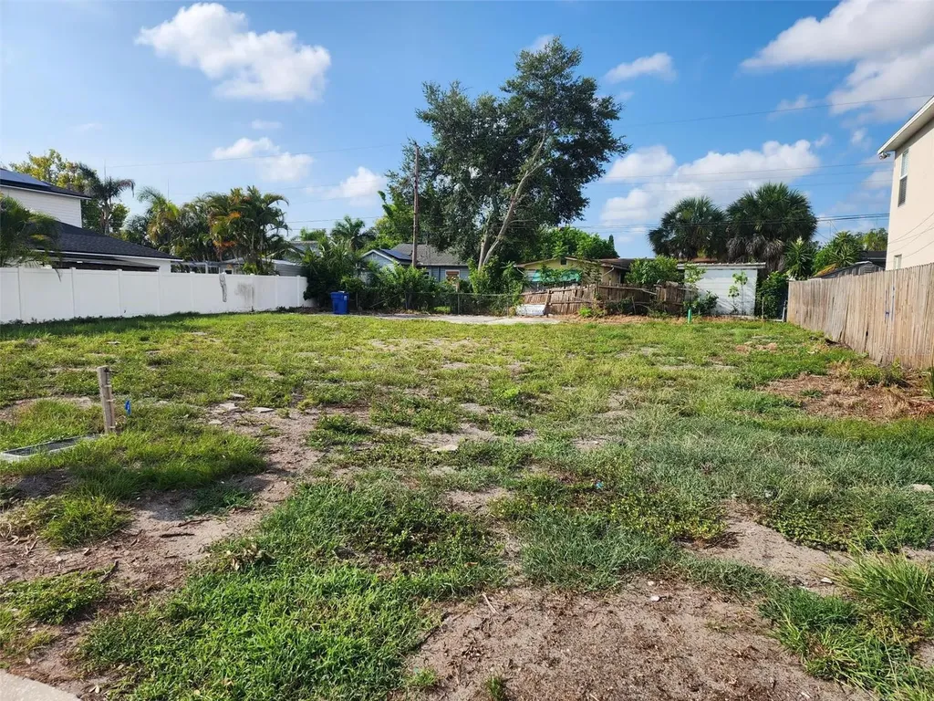 1748 31st Avenue N St Petersburg FL 33713