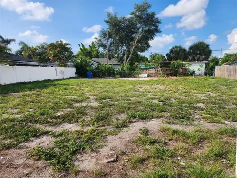 1748 31st Avenue N St Petersburg FL 33713