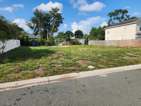 1748 31st Avenue N St Petersburg FL 33713