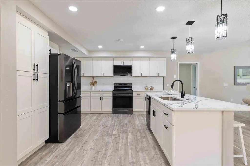 1103 87th Street NW Bradenton FL 34209