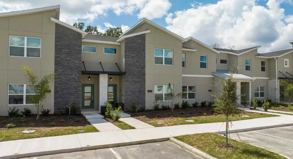 2513 Reading Trail Kissimmee FL 34746