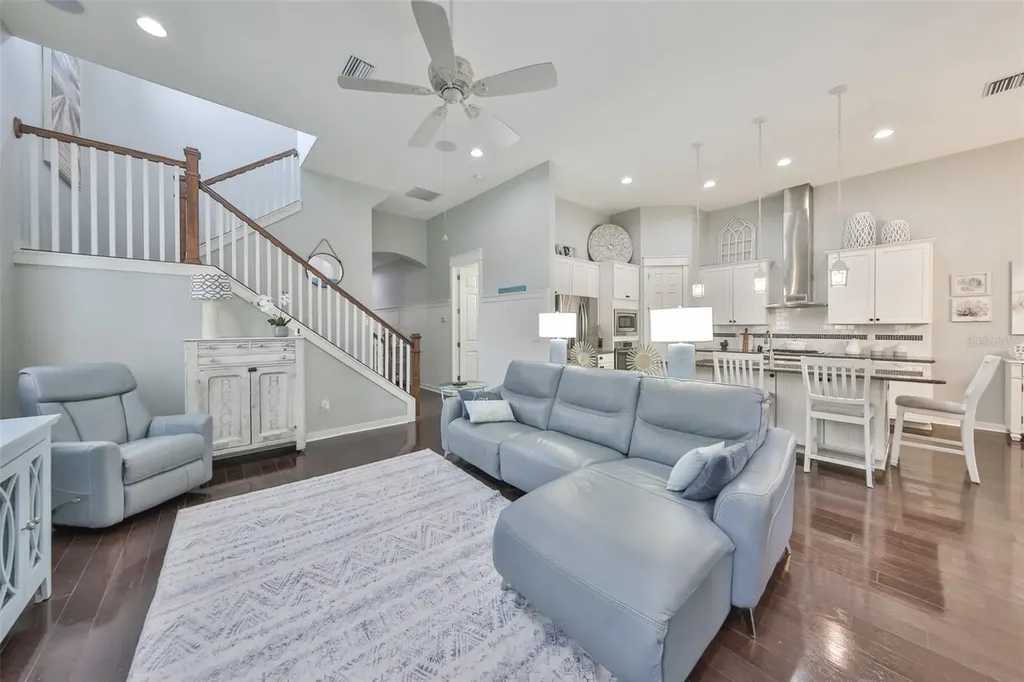 511 Winterside Drive Apollo Beach FL 33572