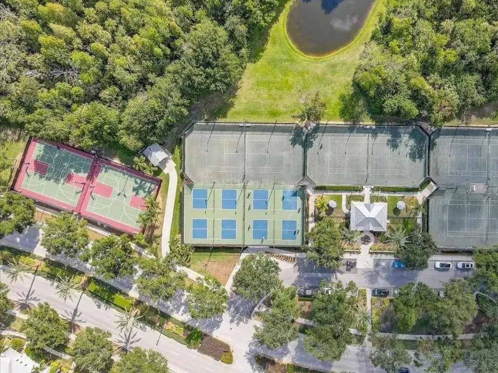 511 Winterside Drive Apollo Beach FL 33572