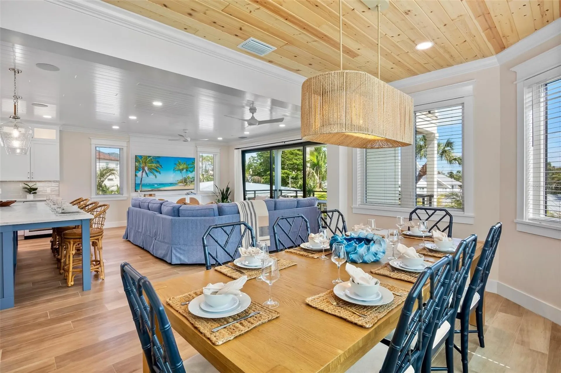 135 Avenida Veneccia Sarasota FL 34242