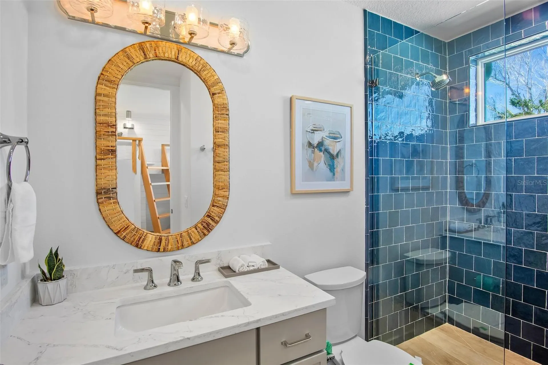 135 Avenida Veneccia Sarasota FL 34242