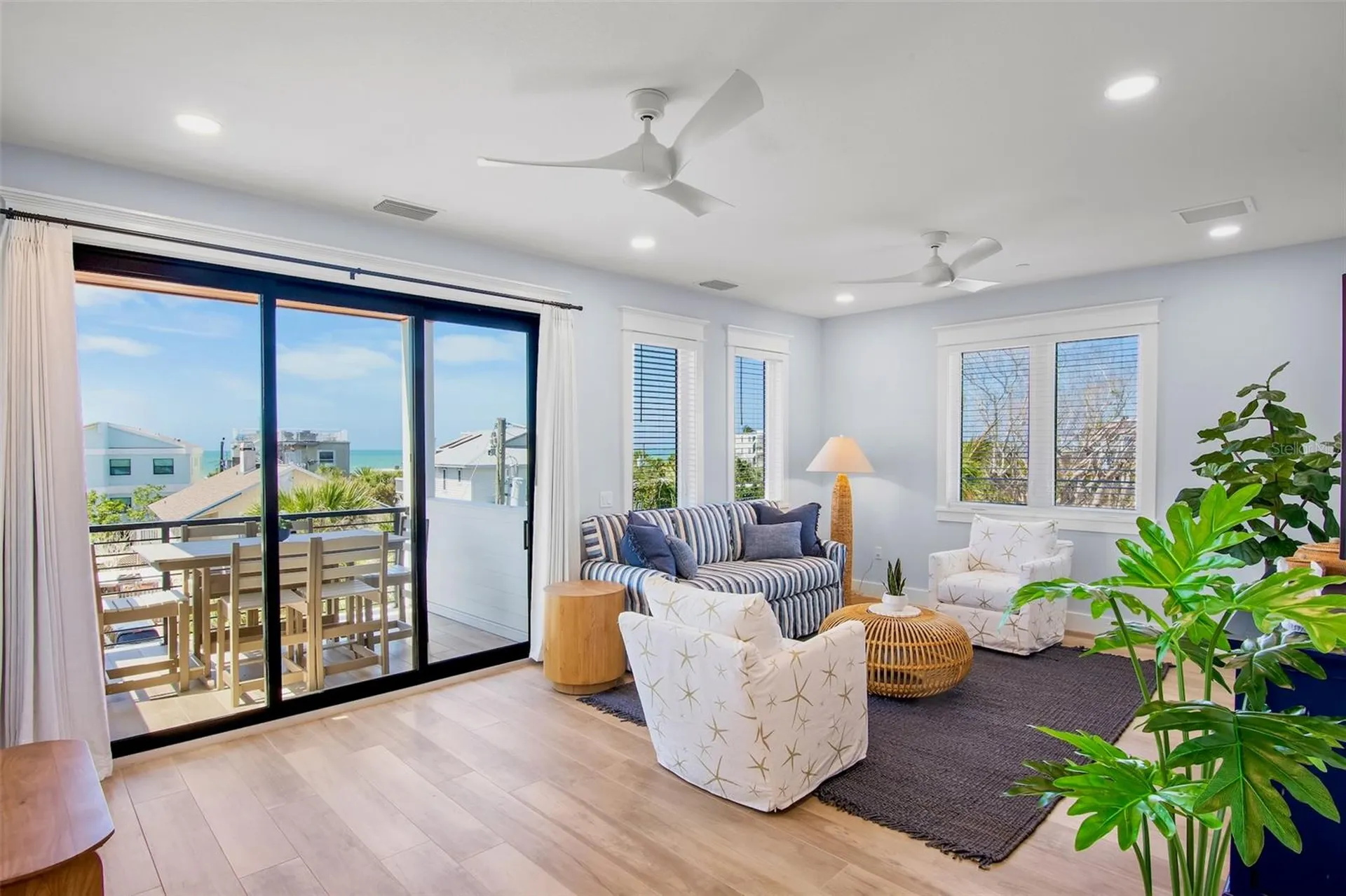 135 Avenida Veneccia Sarasota FL 34242