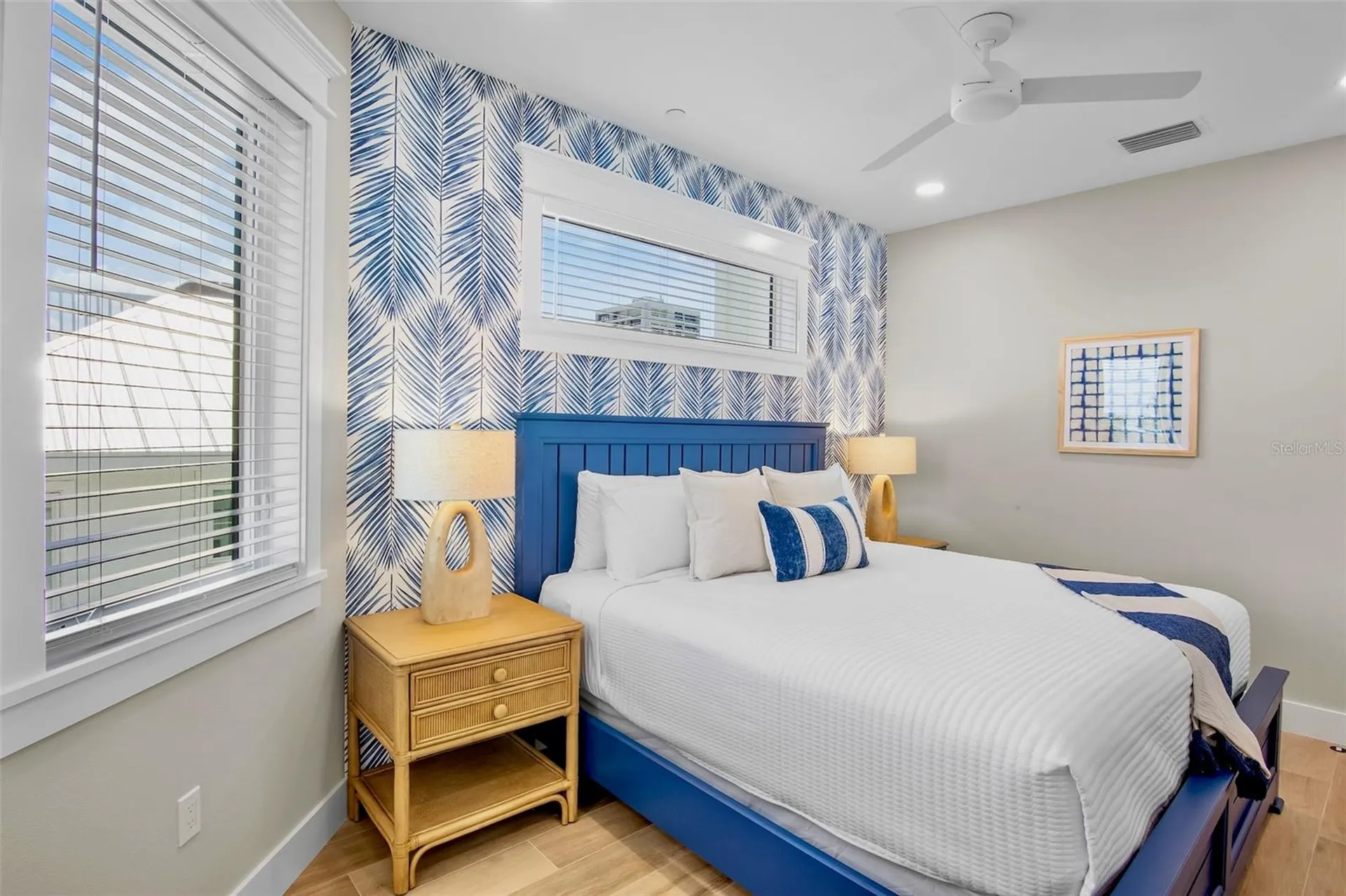 135 Avenida Veneccia Sarasota FL 34242