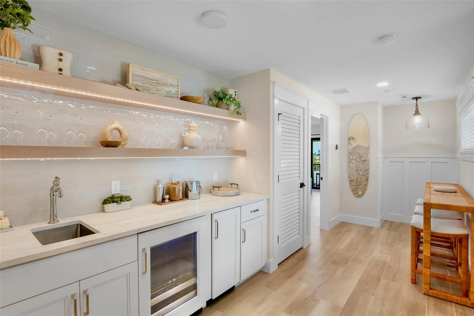 135 Avenida Veneccia Sarasota FL 34242