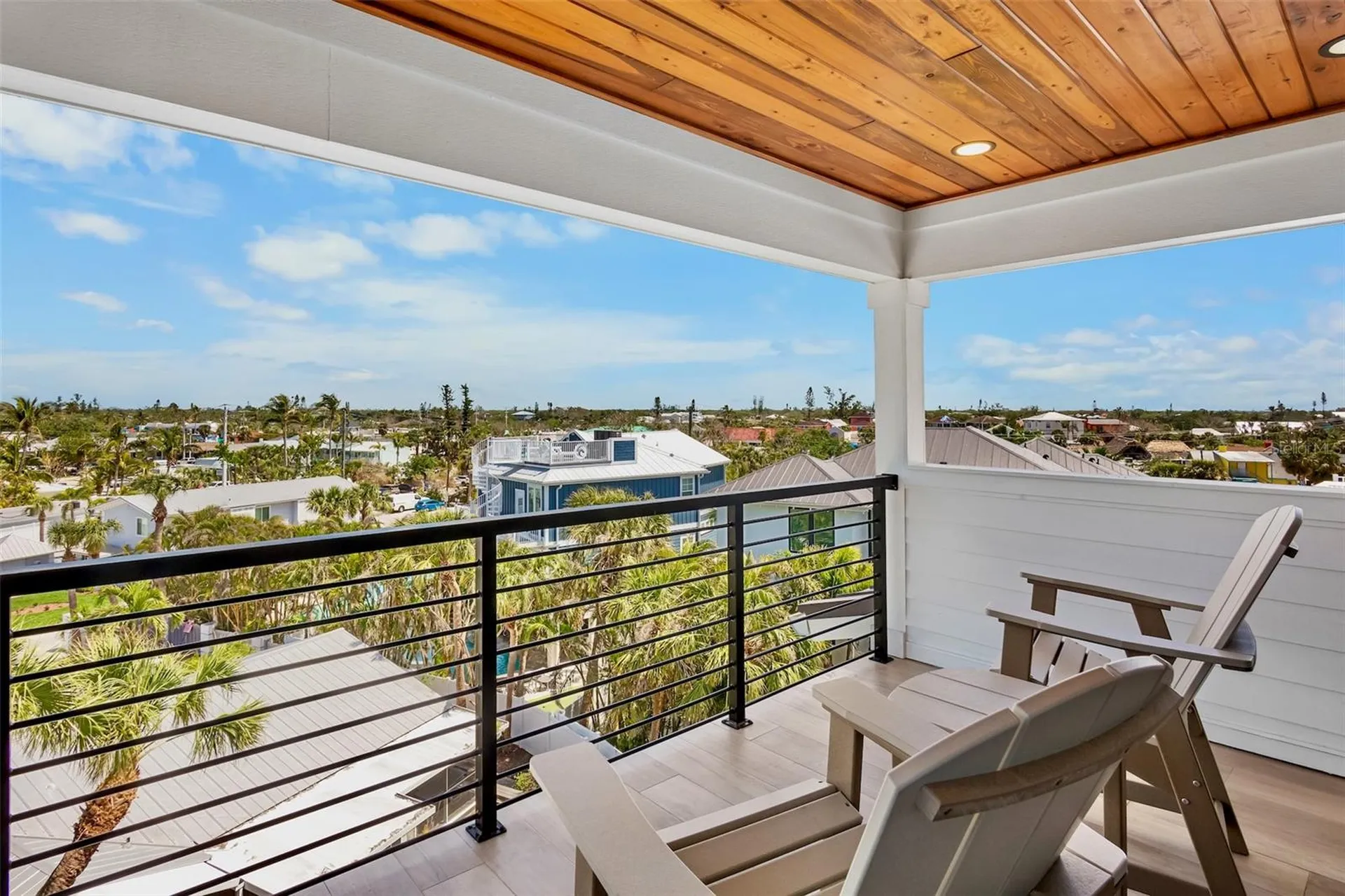135 Avenida Veneccia Sarasota FL 34242