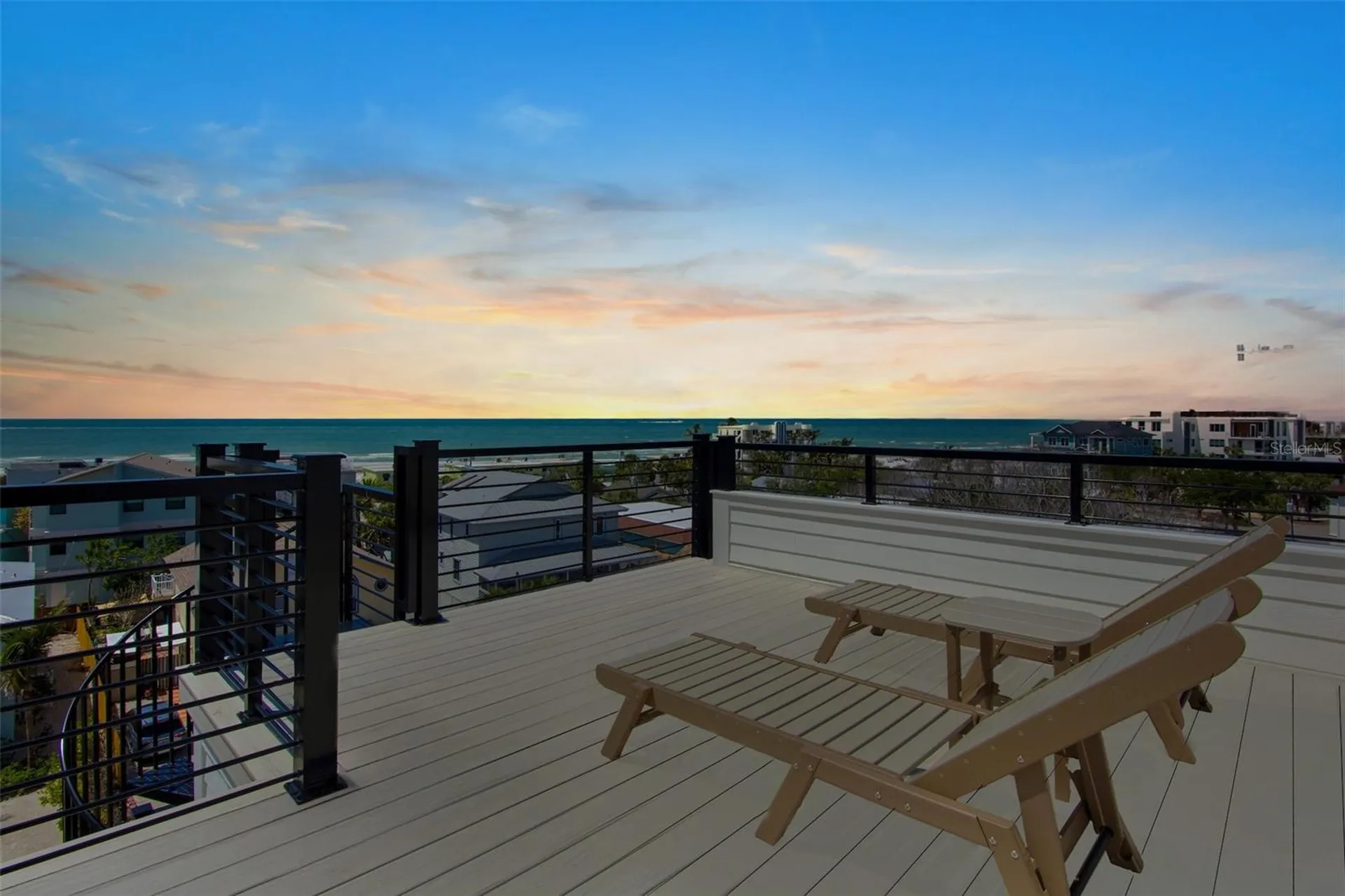 135 Avenida Veneccia Sarasota FL 34242