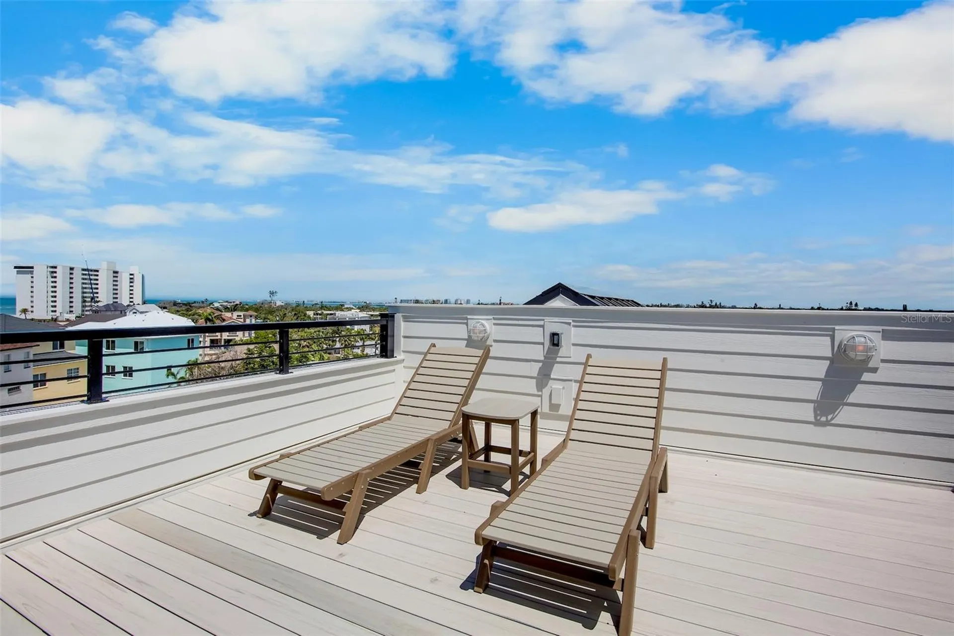 135 Avenida Veneccia Sarasota FL 34242