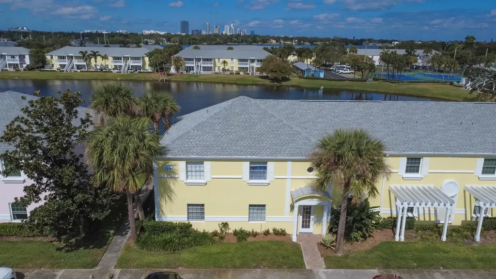 237 Seahorse Drive SE St Petersburg FL 33705