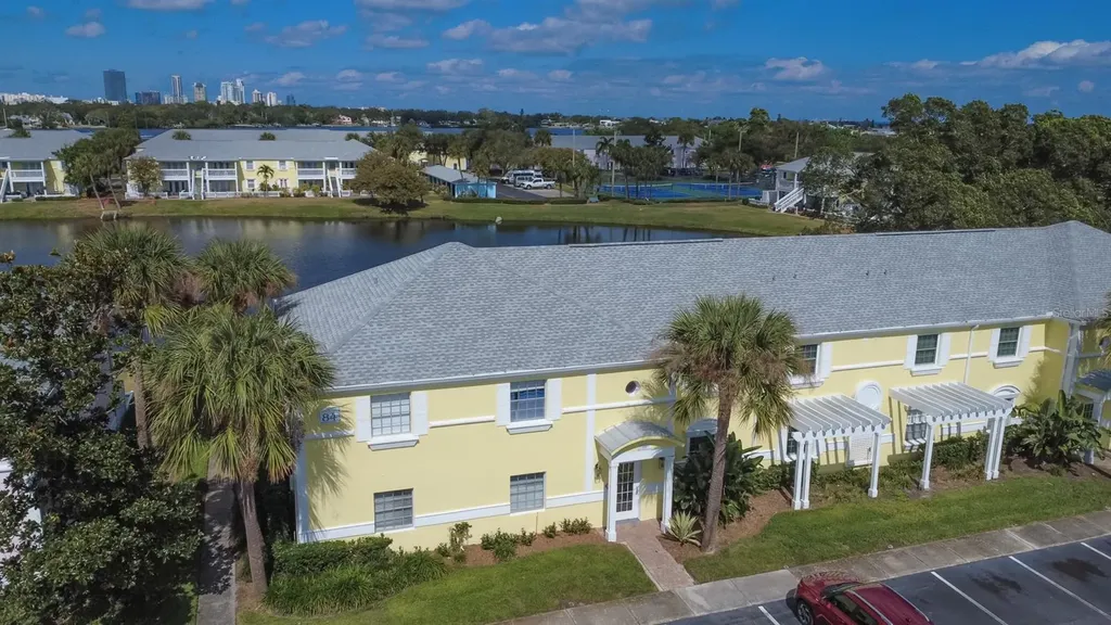 237 Seahorse Drive SE St Petersburg FL 33705