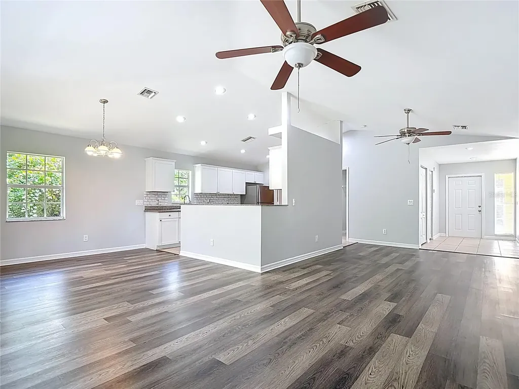 2812 4th Street SW Lehigh Acres FL 33976