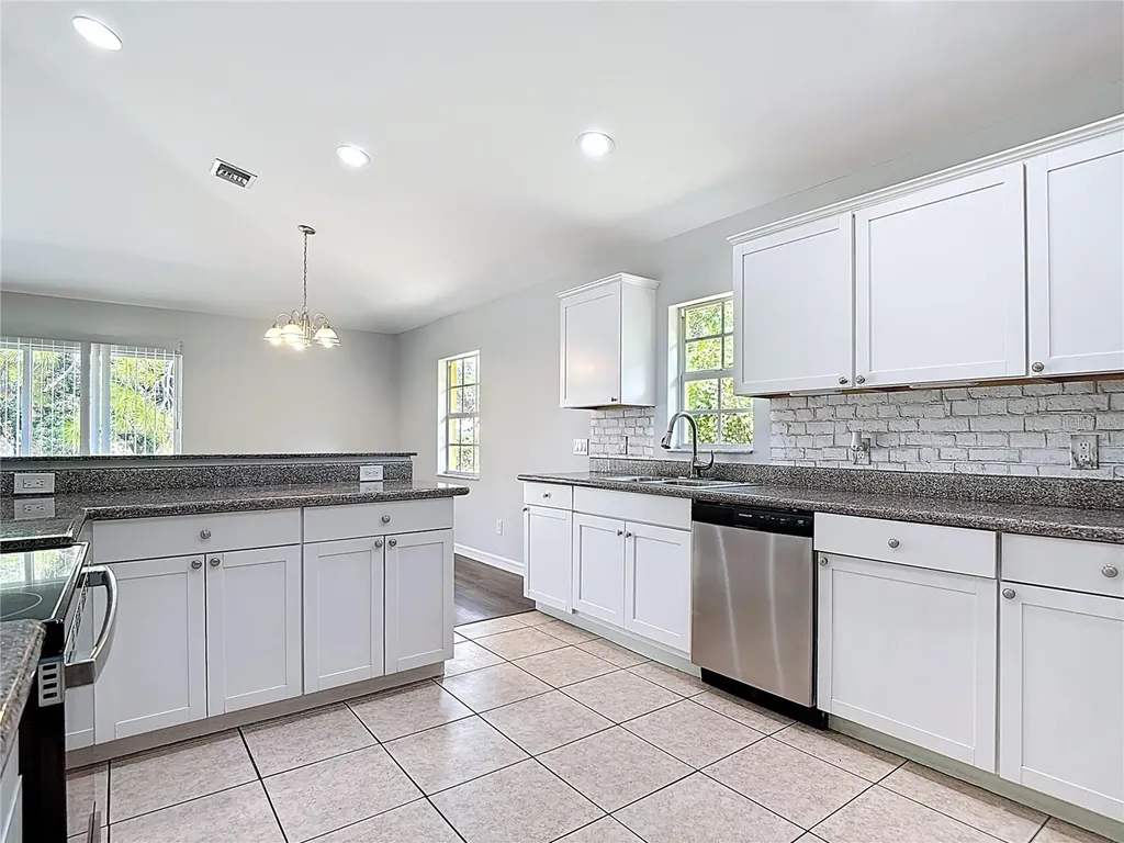 2812 4th Street SW Lehigh Acres FL 33976