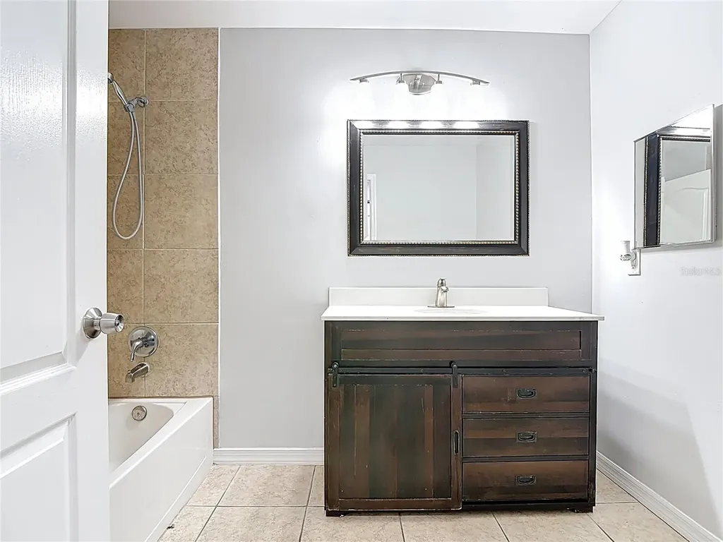 2812 4th Street SW Lehigh Acres FL 33976