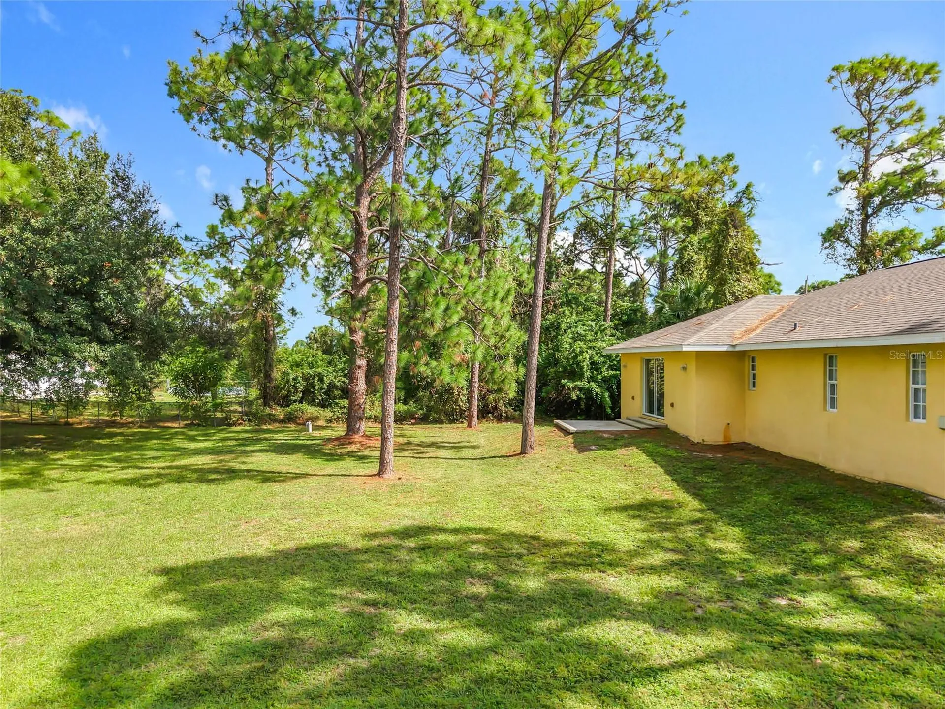 2812 4th Street SW Lehigh Acres FL 33976