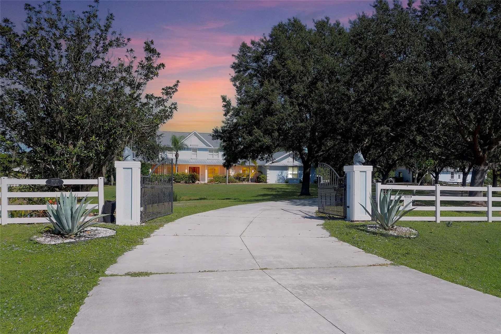 Bradenton FL, 20207 77TH Avenue E