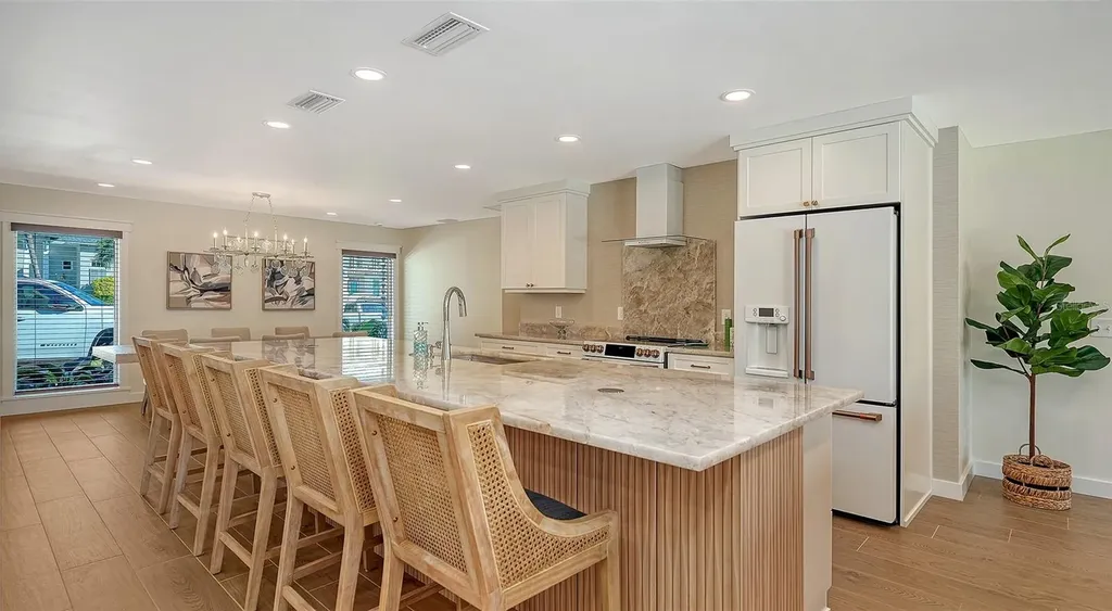 690 Old Compass Road Longboat Key FL 34228
