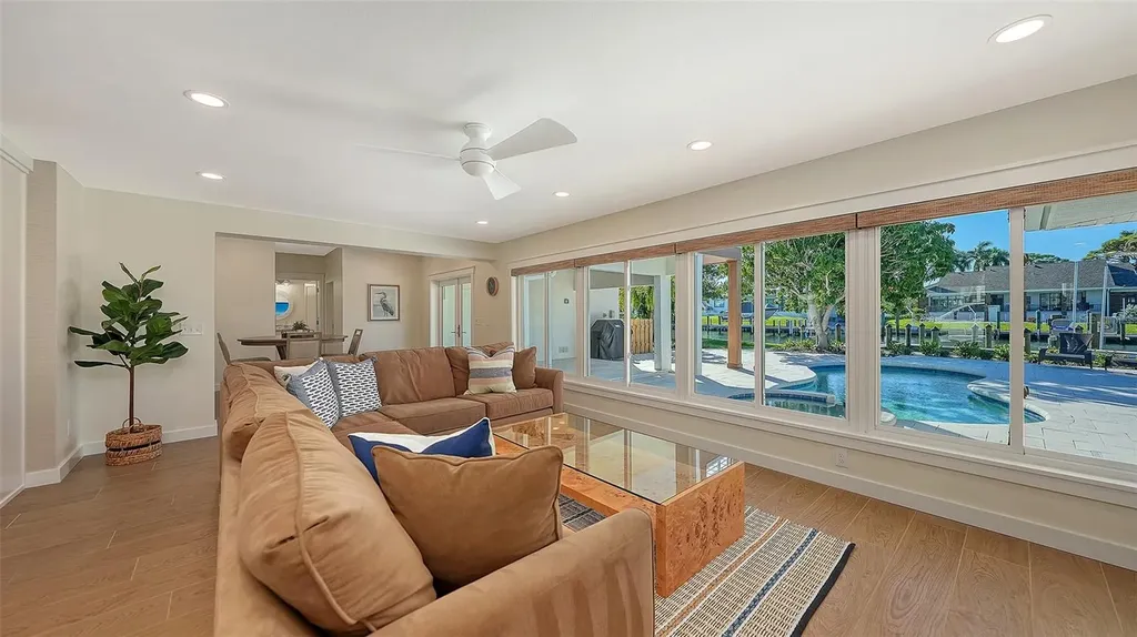 690 Old Compass Road Longboat Key FL 34228