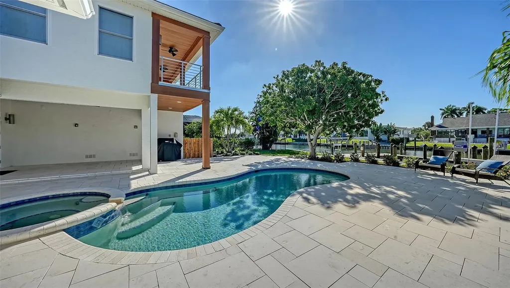 690 Old Compass Road Longboat Key FL 34228