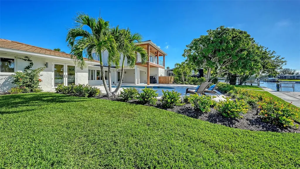 690 Old Compass Road Longboat Key FL 34228