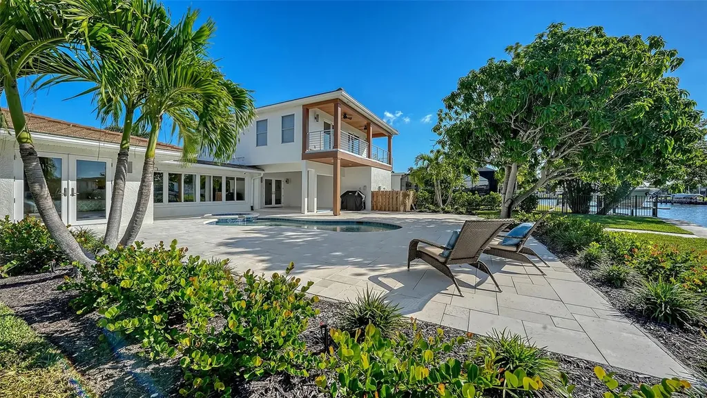 690 Old Compass Road Longboat Key FL 34228