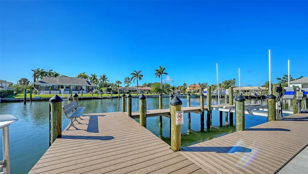 690 Old Compass Road Longboat Key FL 34228